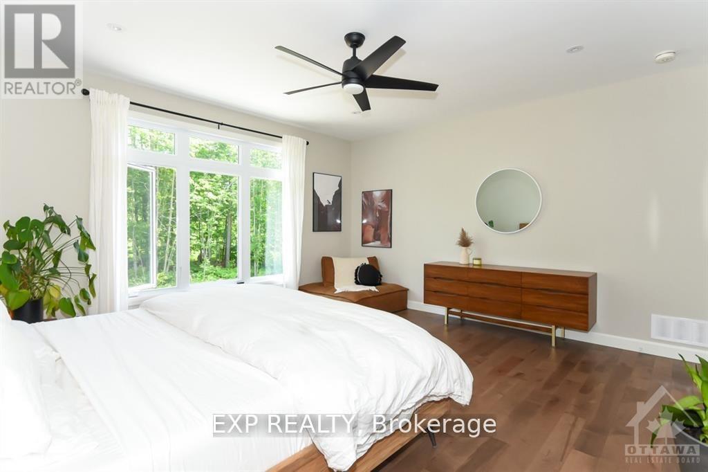 












1579 ROLLIN ROAD

,
Clarence-Rockland,




Ontario
K0A3N0

