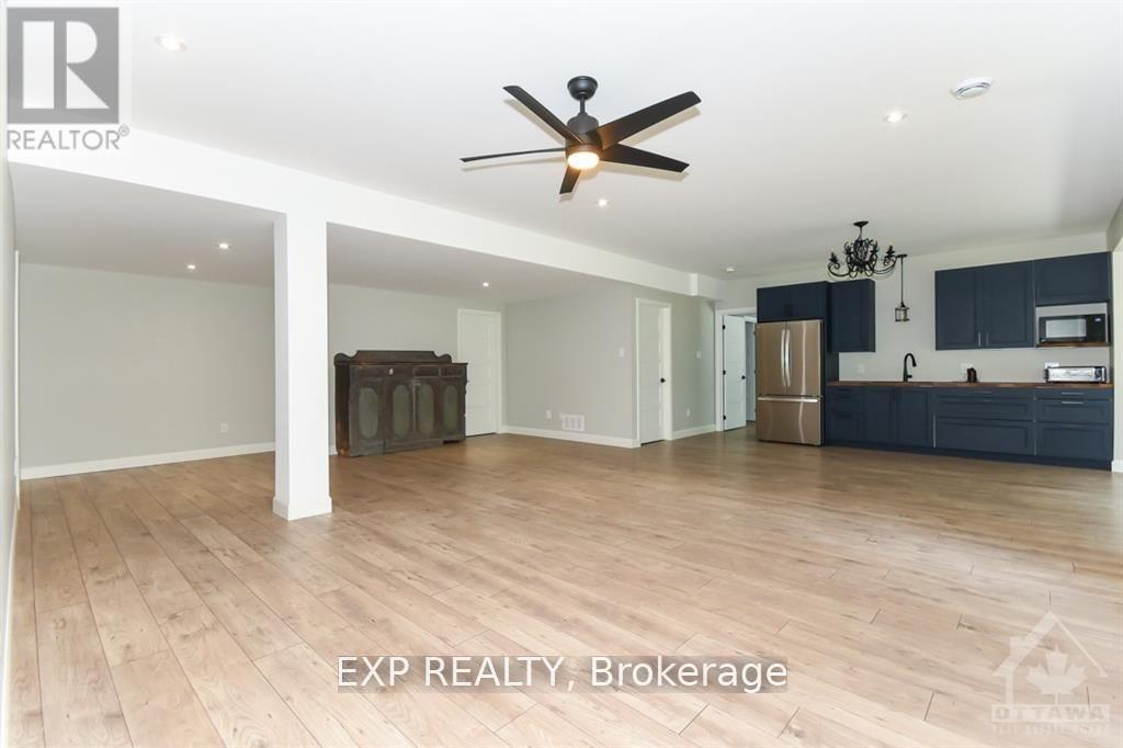












1579 ROLLIN ROAD

,
Clarence-Rockland,




Ontario
K0A3N0

