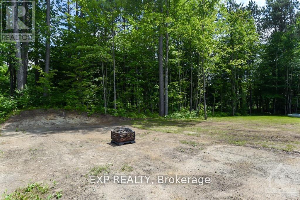 












1579 ROLLIN ROAD

,
Clarence-Rockland,




Ontario
K0A3N0

