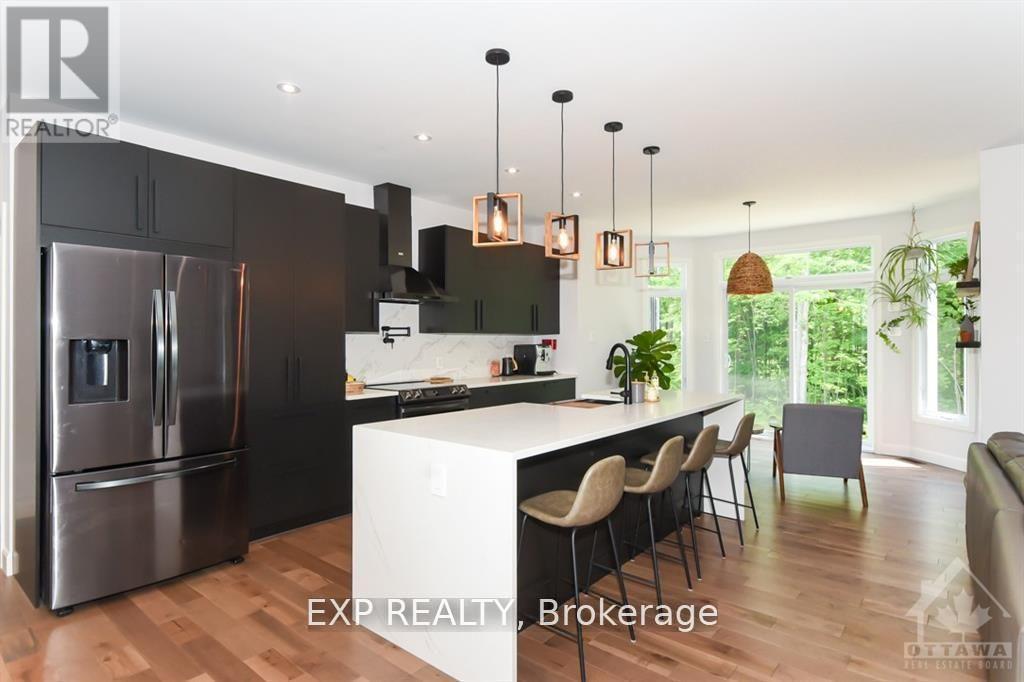 












1579 ROLLIN ROAD

,
Clarence-Rockland,




Ontario
K0A3N0

