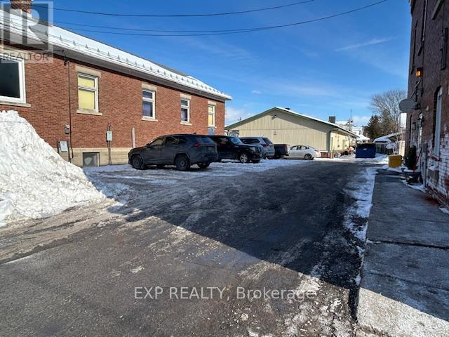 












1133 CONCESSION STREET

,
Russell,




Ontario
K4R1C8

