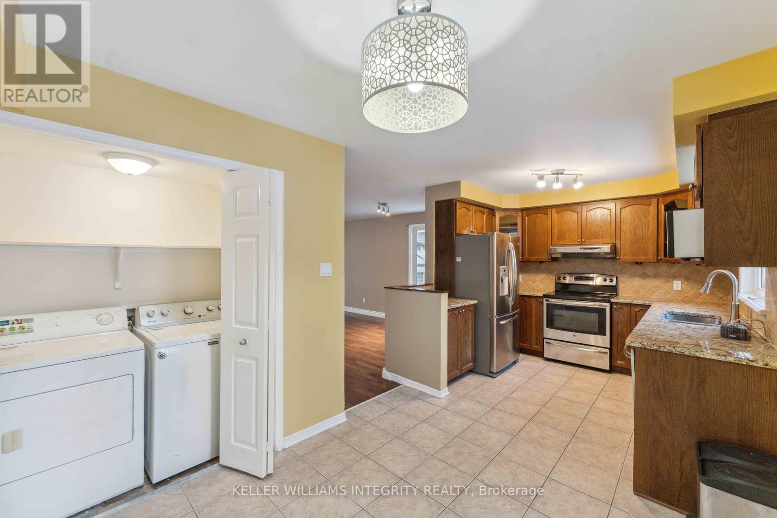 












562 REARDON

,
Ottawa,




Ontario
K1V2L1

