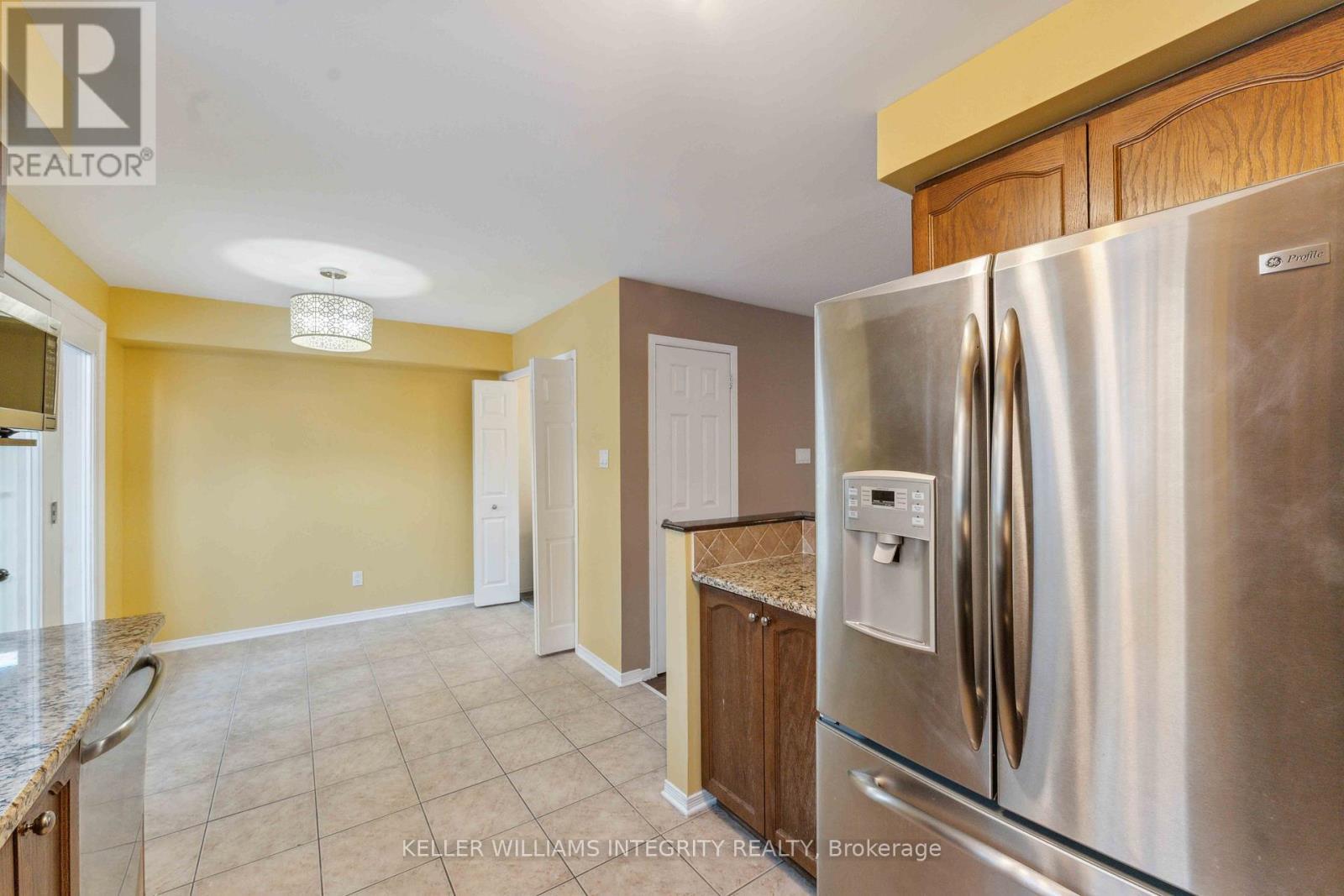 












562 REARDON

,
Ottawa,




Ontario
K1V2L1

