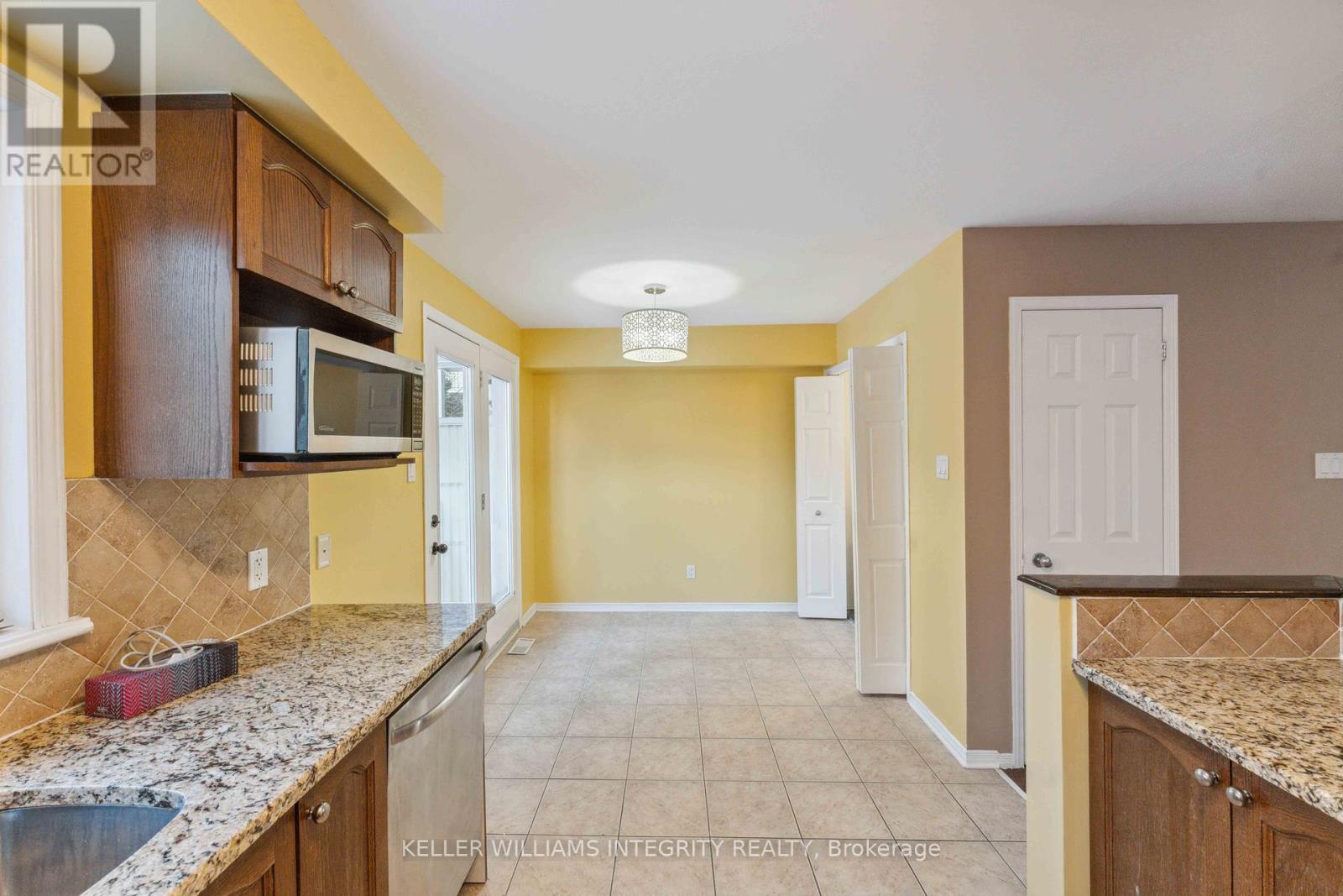












562 REARDON

,
Ottawa,




Ontario
K1V2L1

