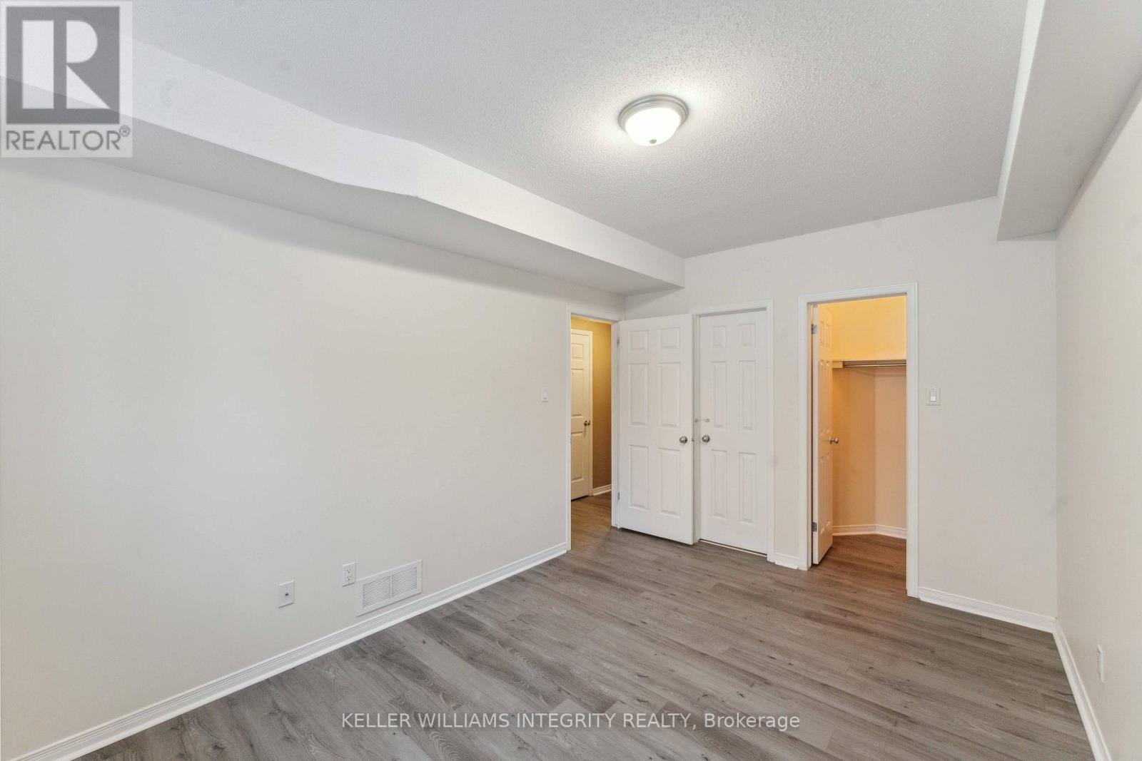 












562 REARDON

,
Ottawa,




Ontario
K1V2L1

