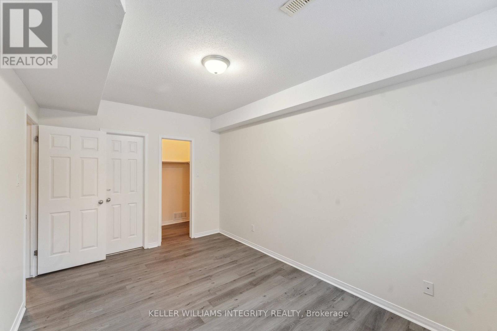












562 REARDON

,
Ottawa,




Ontario
K1V2L1

