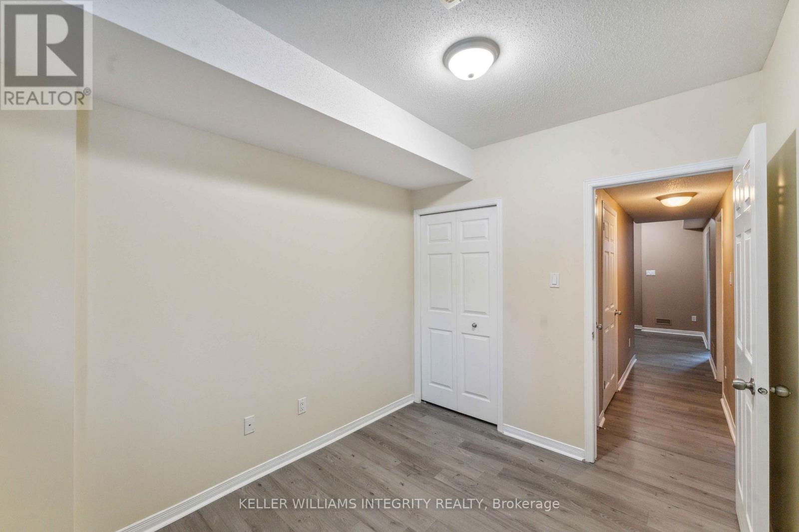 












562 REARDON

,
Ottawa,




Ontario
K1V2L1

