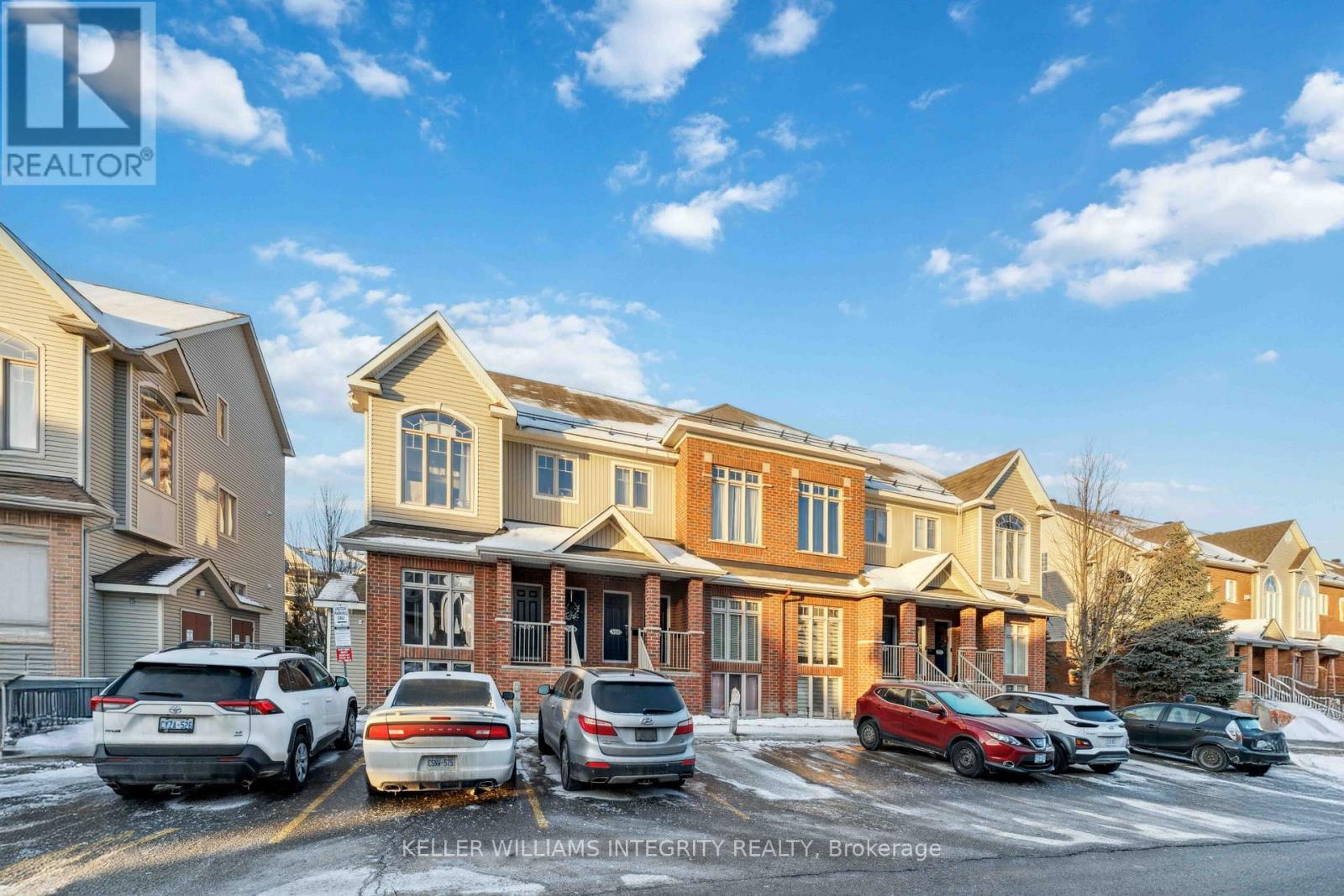 












562 REARDON

,
Ottawa,




Ontario
K1V2L1

