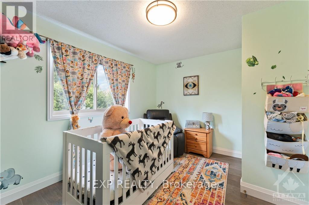 












6109 FERNBANK ROAD

,
Ottawa,




Ontario
K2S1B6

