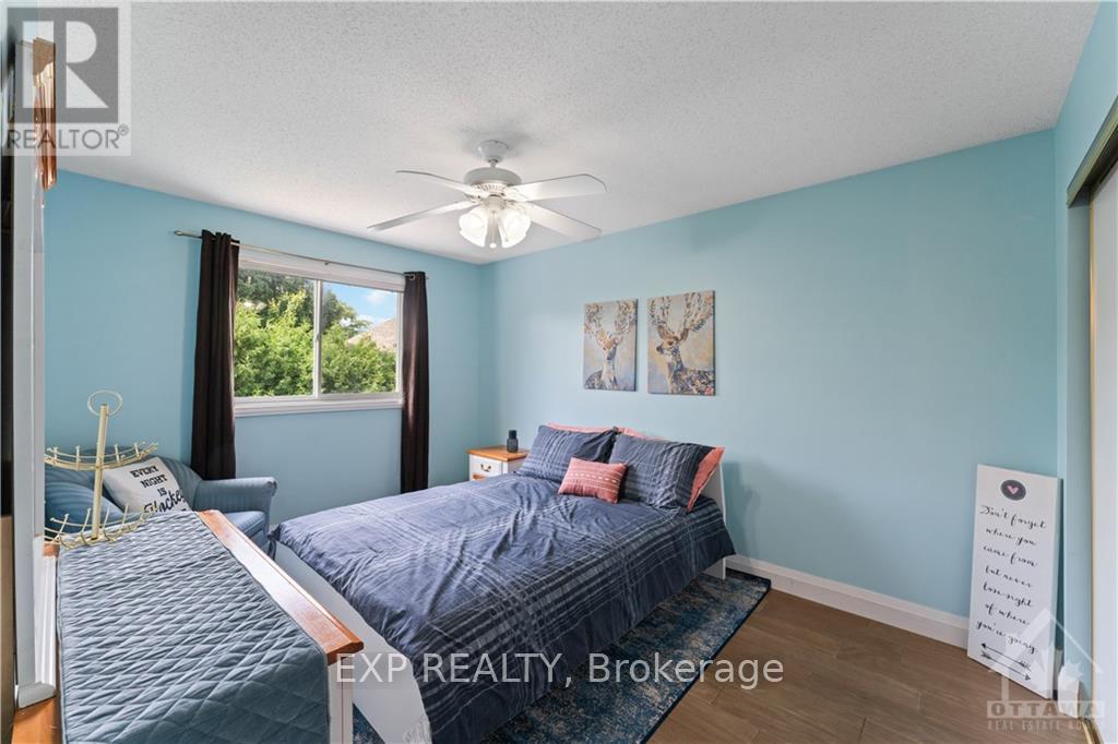 












6109 FERNBANK ROAD

,
Ottawa,




Ontario
K2S1B6

