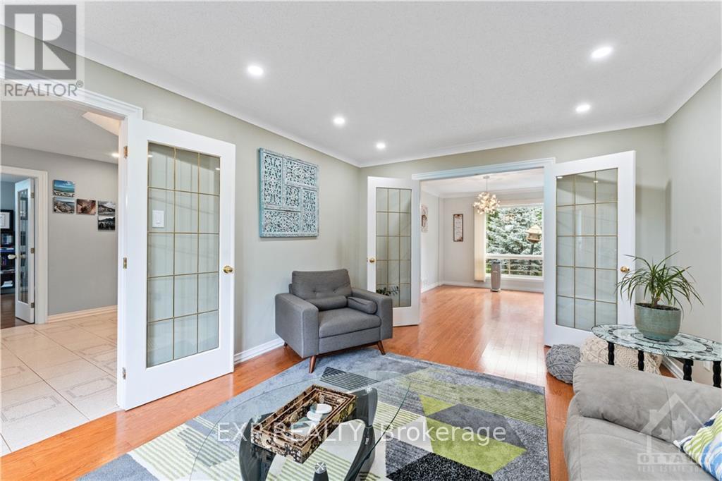 












6109 FERNBANK ROAD

,
Ottawa,




Ontario
K2S1B6

