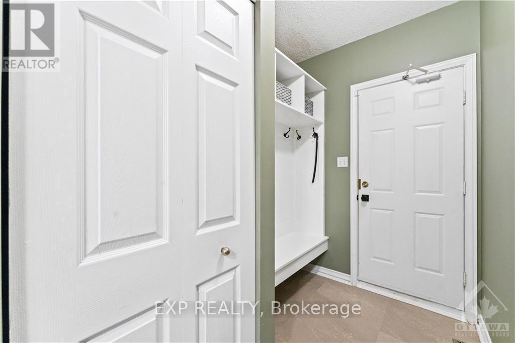 












6109 FERNBANK ROAD

,
Ottawa,




Ontario
K2S1B6

