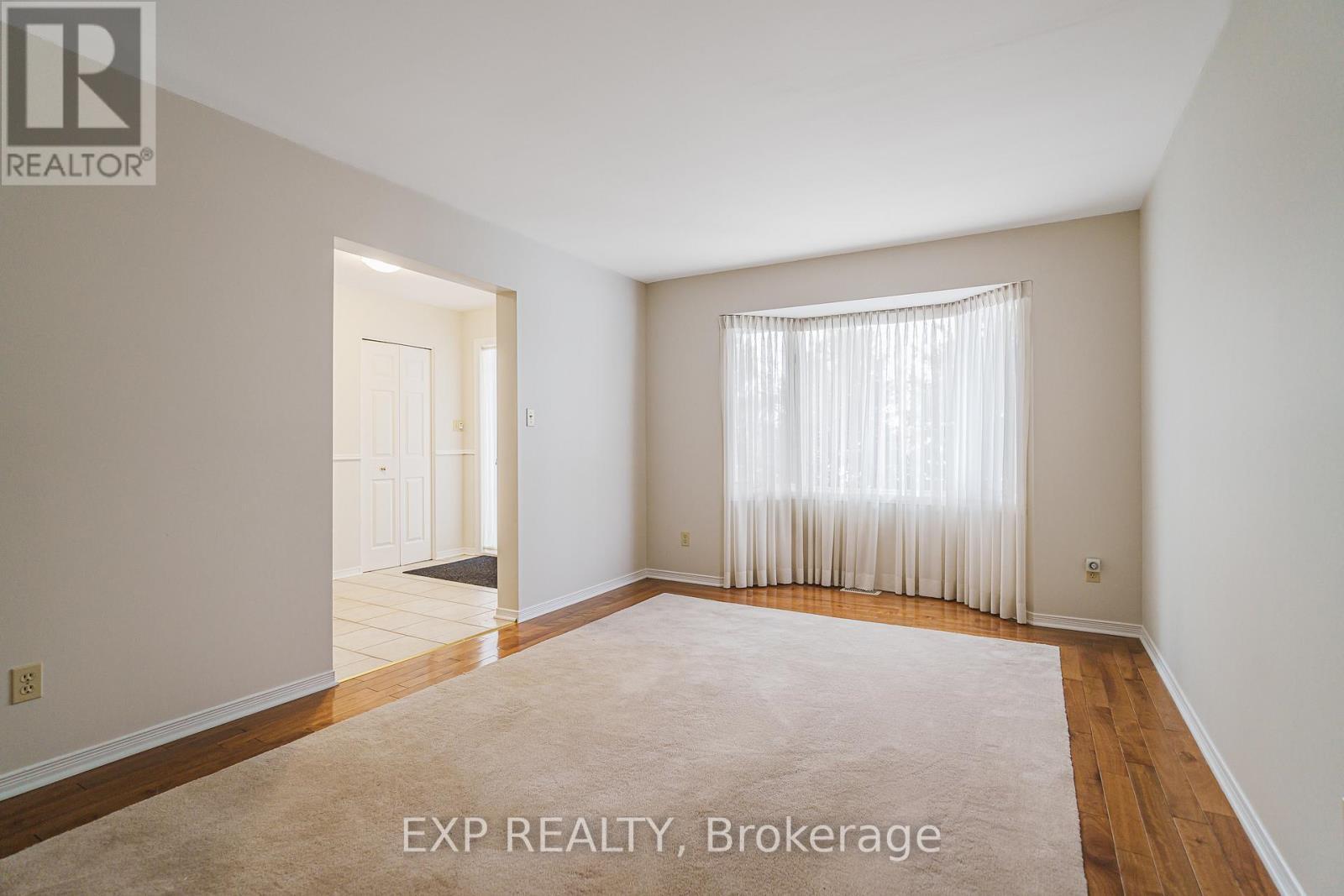 












850 ADENCLIFFE DRIVE

,
Ottawa,




Ontario
K4A2M9

