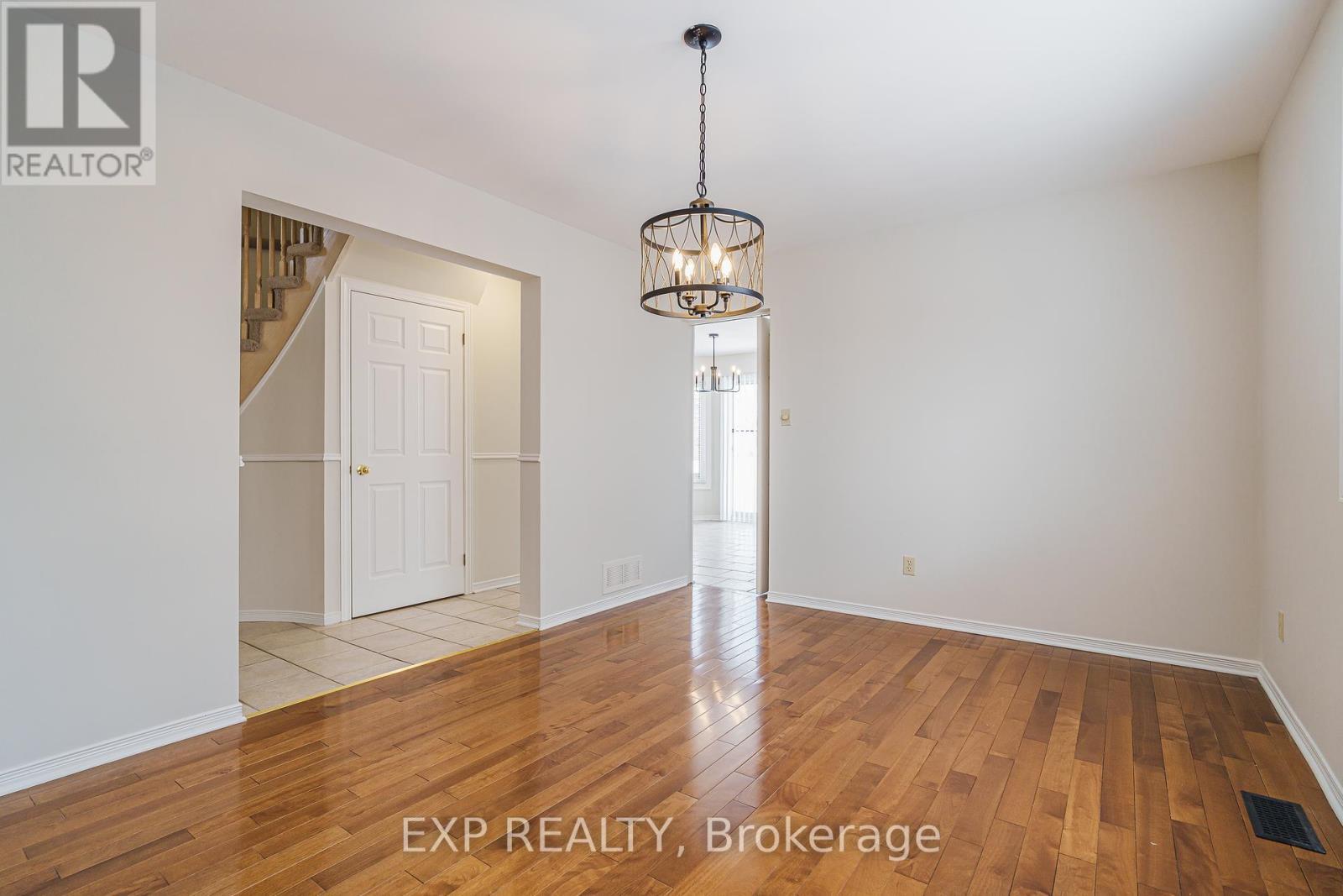












850 ADENCLIFFE DRIVE

,
Ottawa,




Ontario
K4A2M9

