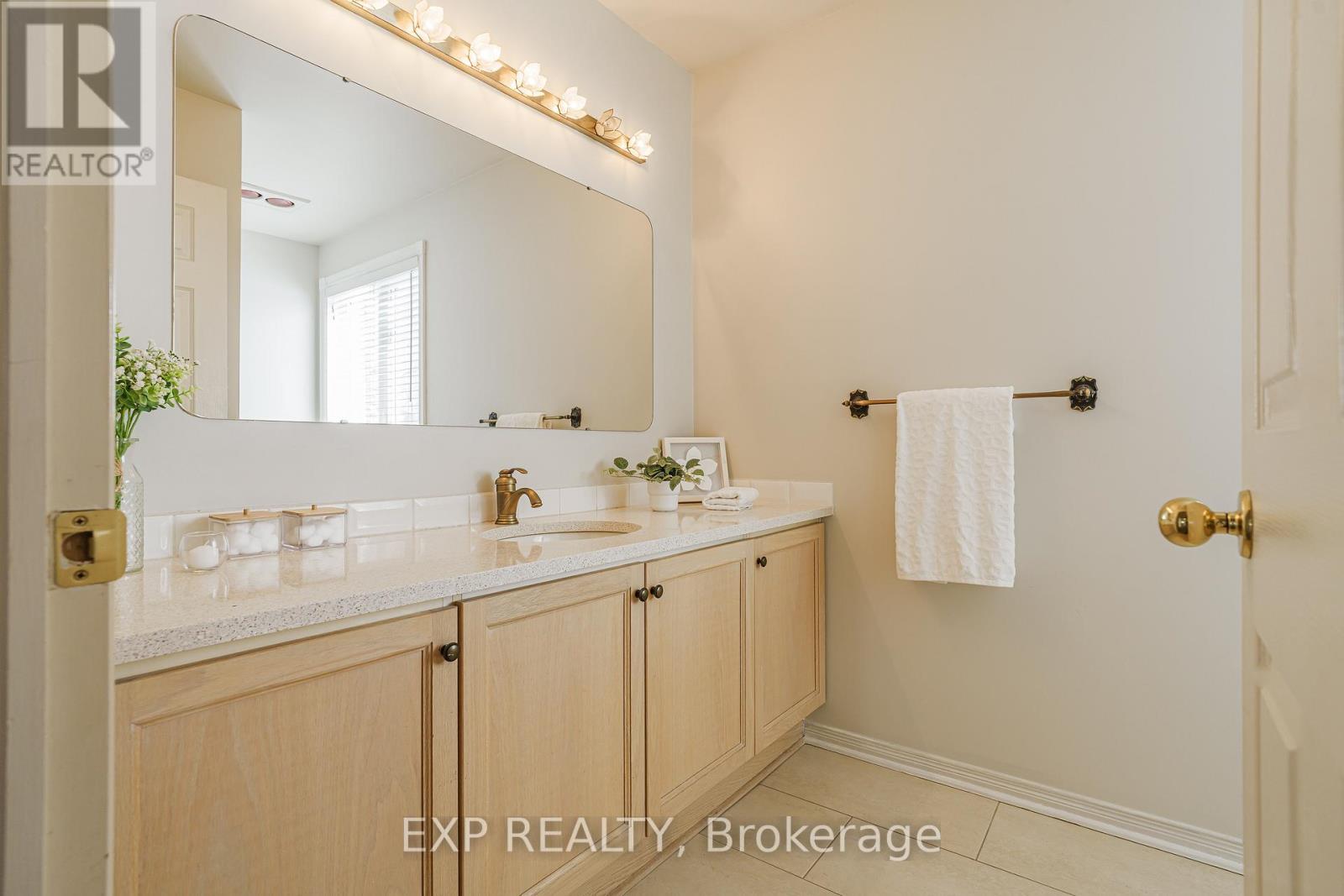 












850 ADENCLIFFE DRIVE

,
Ottawa,




Ontario
K4A2M9

