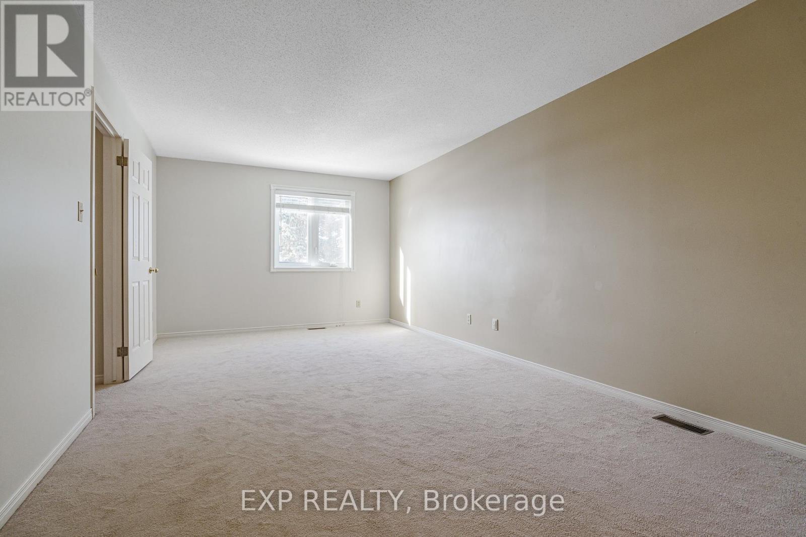 












850 ADENCLIFFE DRIVE

,
Ottawa,




Ontario
K4A2M9

