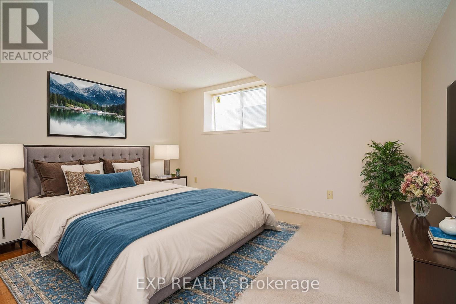 












850 ADENCLIFFE DRIVE

,
Ottawa,




Ontario
K4A2M9


