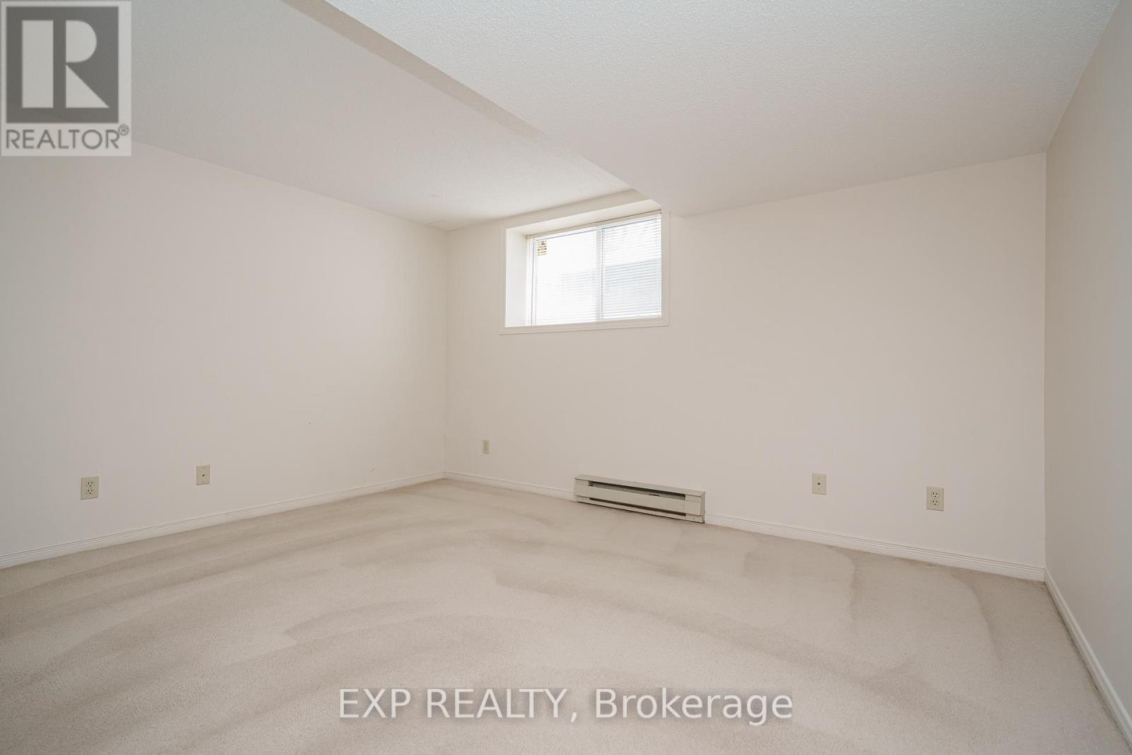 












850 ADENCLIFFE DRIVE

,
Ottawa,




Ontario
K4A2M9

