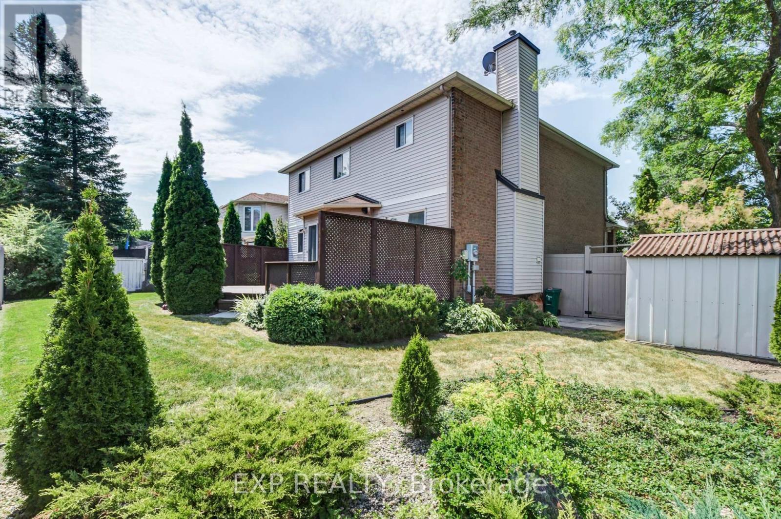 












850 ADENCLIFFE DRIVE

,
Ottawa,




Ontario
K4A2M9

