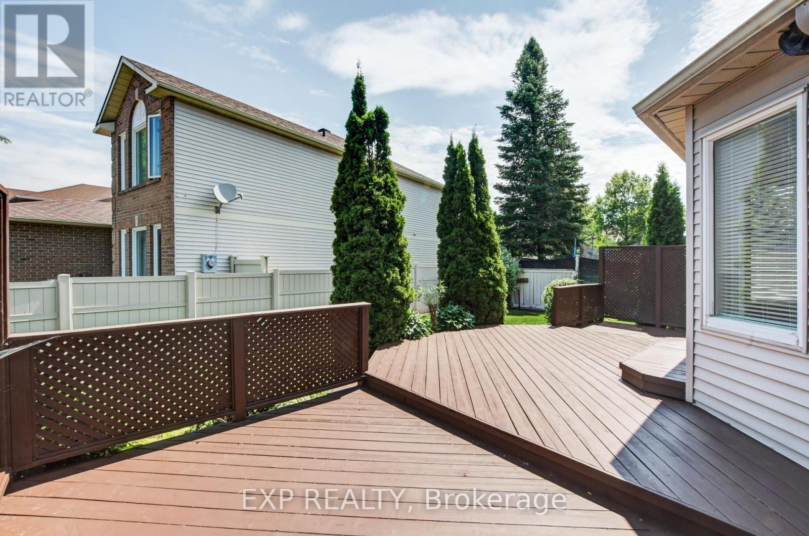 












850 ADENCLIFFE DRIVE

,
Ottawa,




Ontario
K4A2M9

