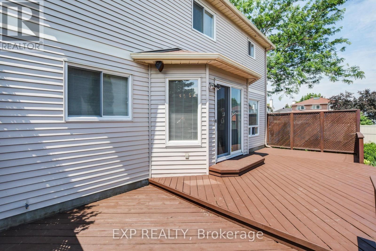 












850 ADENCLIFFE DRIVE

,
Ottawa,




Ontario
K4A2M9

