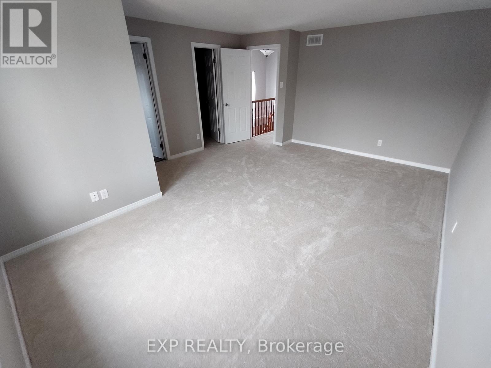 












88 - 1920 ASHMONT STREET

,
Ottawa,




Ontario
K1C7B9

