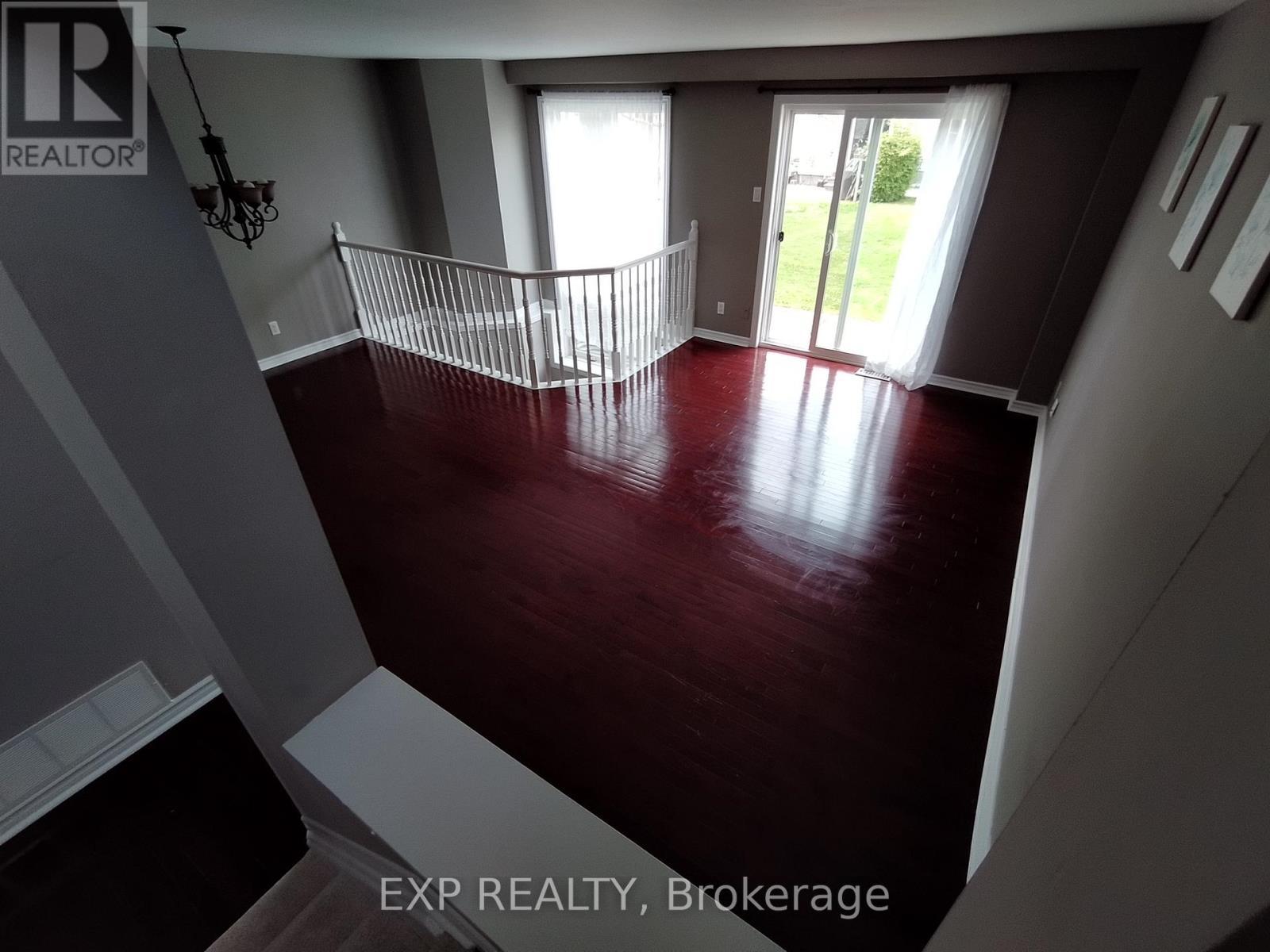 












88 - 1920 ASHMONT STREET

,
Ottawa,




Ontario
K1C7B9

