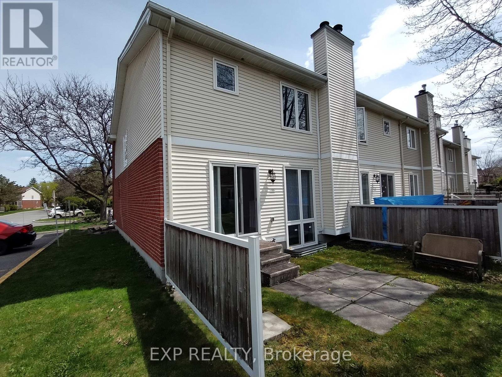 












88 - 1920 ASHMONT STREET

,
Ottawa,




Ontario
K1C7B9

