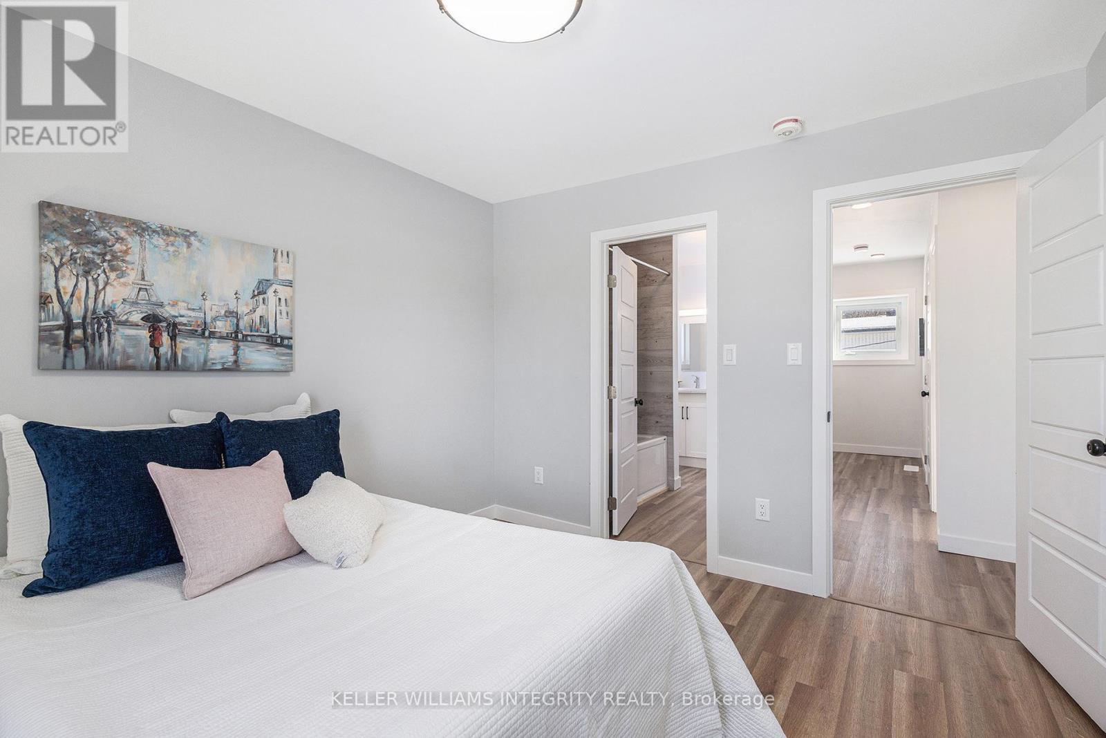 












12-14 QUEEN STREET

,
North Stormont,




Ontario
K0A1R0

