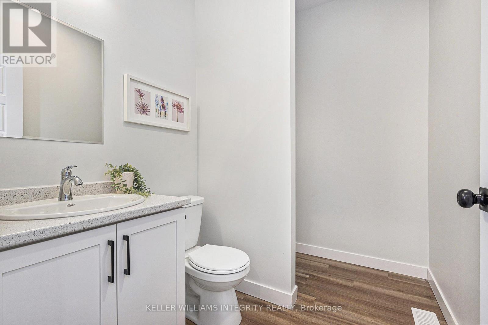 












12-14 QUEEN STREET

,
North Stormont,




Ontario
K0A1R0


