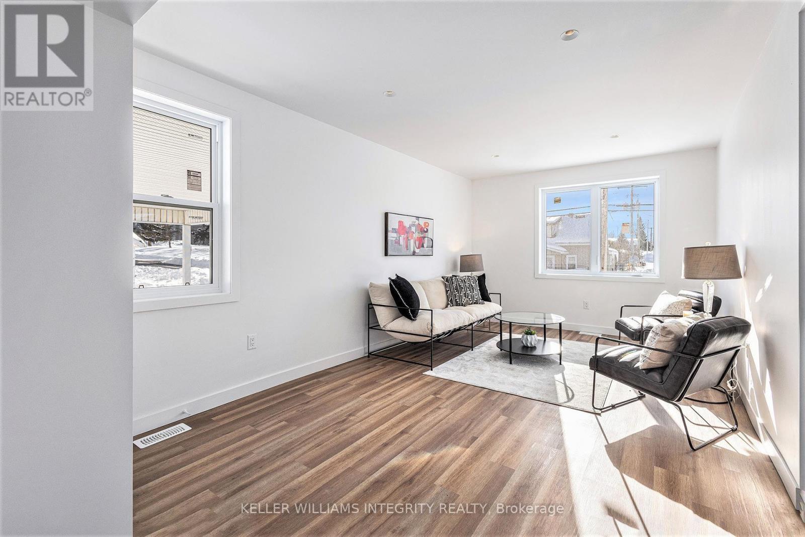 












12-14 QUEEN STREET

,
North Stormont,




Ontario
K0A1R0


