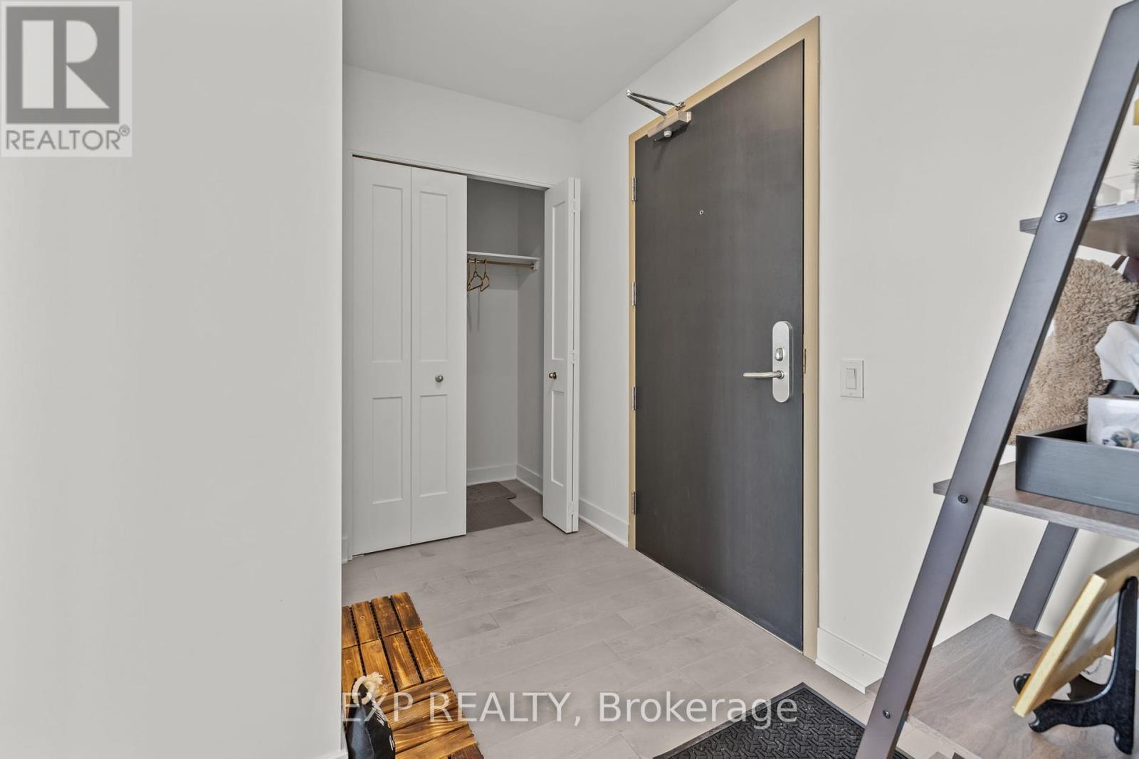 












PH202 - 180 GEORGE ST STREET

,
Ottawa,




Ontario
K1N0G8

