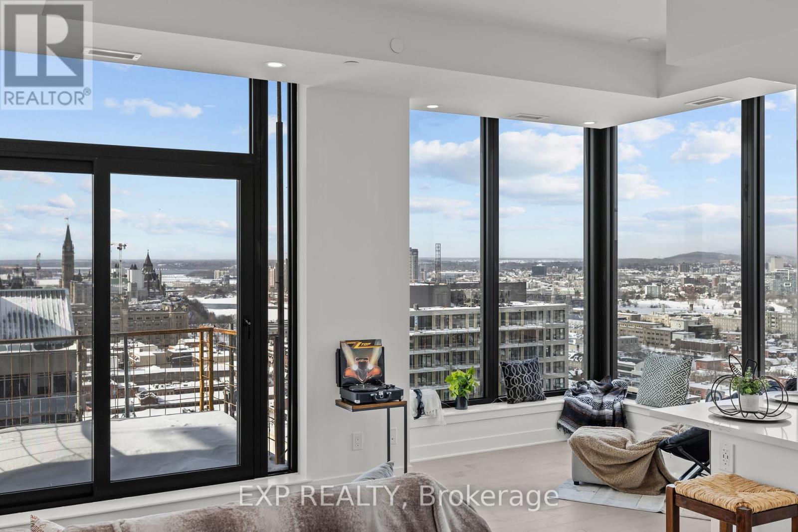 












PH202 - 180 GEORGE ST STREET

,
Ottawa,




Ontario
K1N0G8


