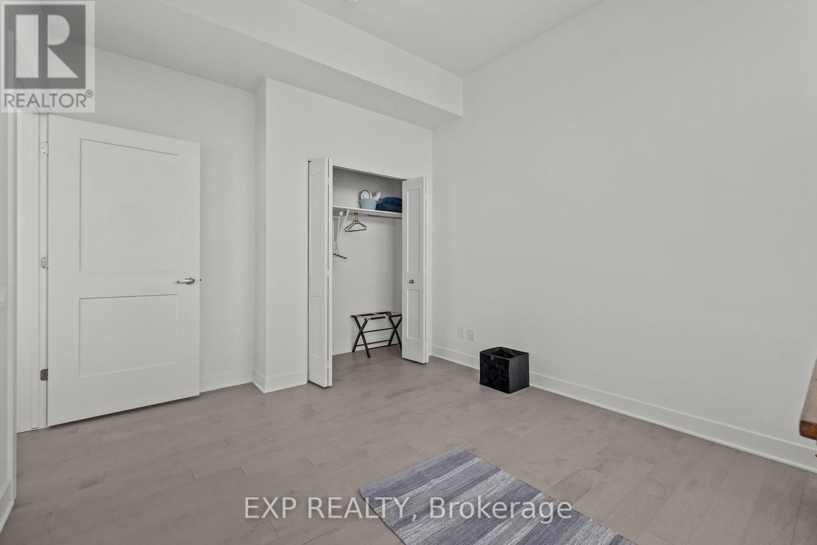 












PH202 - 180 GEORGE ST STREET

,
Ottawa,




Ontario
K1N0G8

