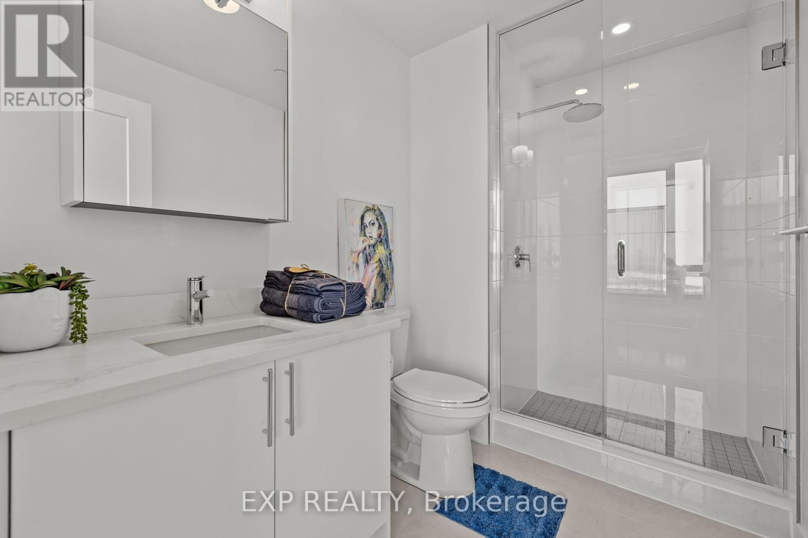 












PH202 - 180 GEORGE ST STREET

,
Ottawa,




Ontario
K1N0G8

