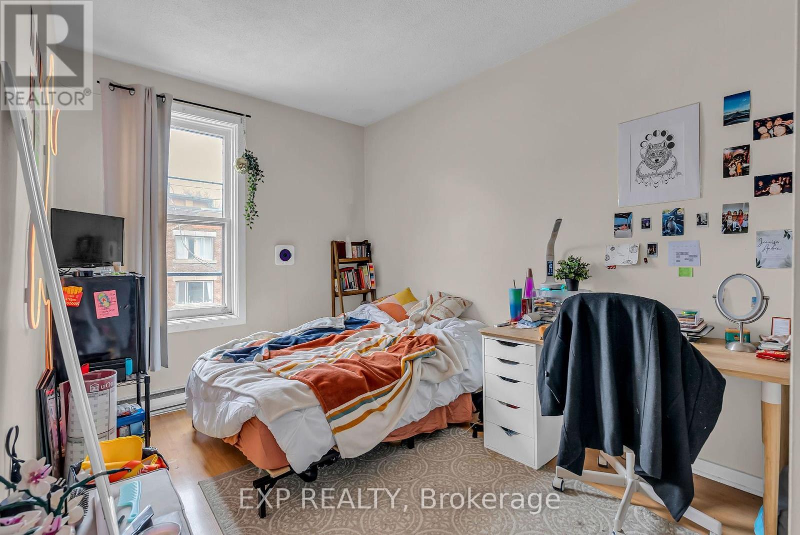 












196 OSGOODE STREET

,
Ottawa,




Ontario
K1N6S8

