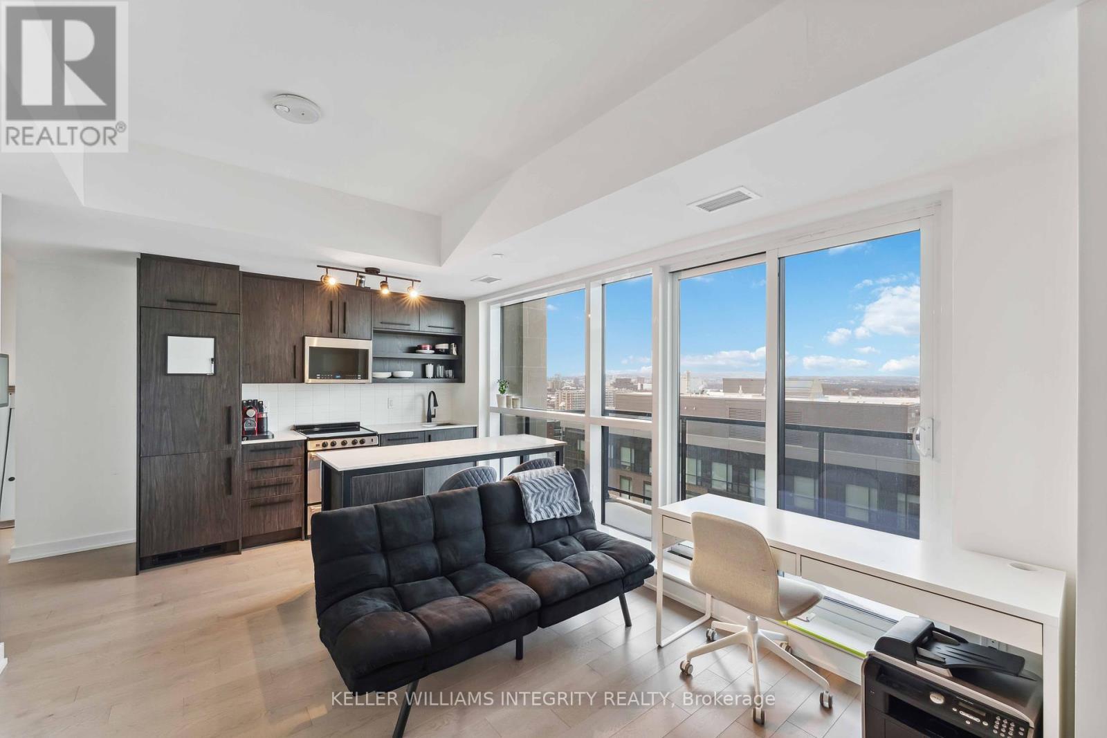












1106 - 560 RIDEAU STREET

,
Ottawa,




Ontario
K1N0G3

