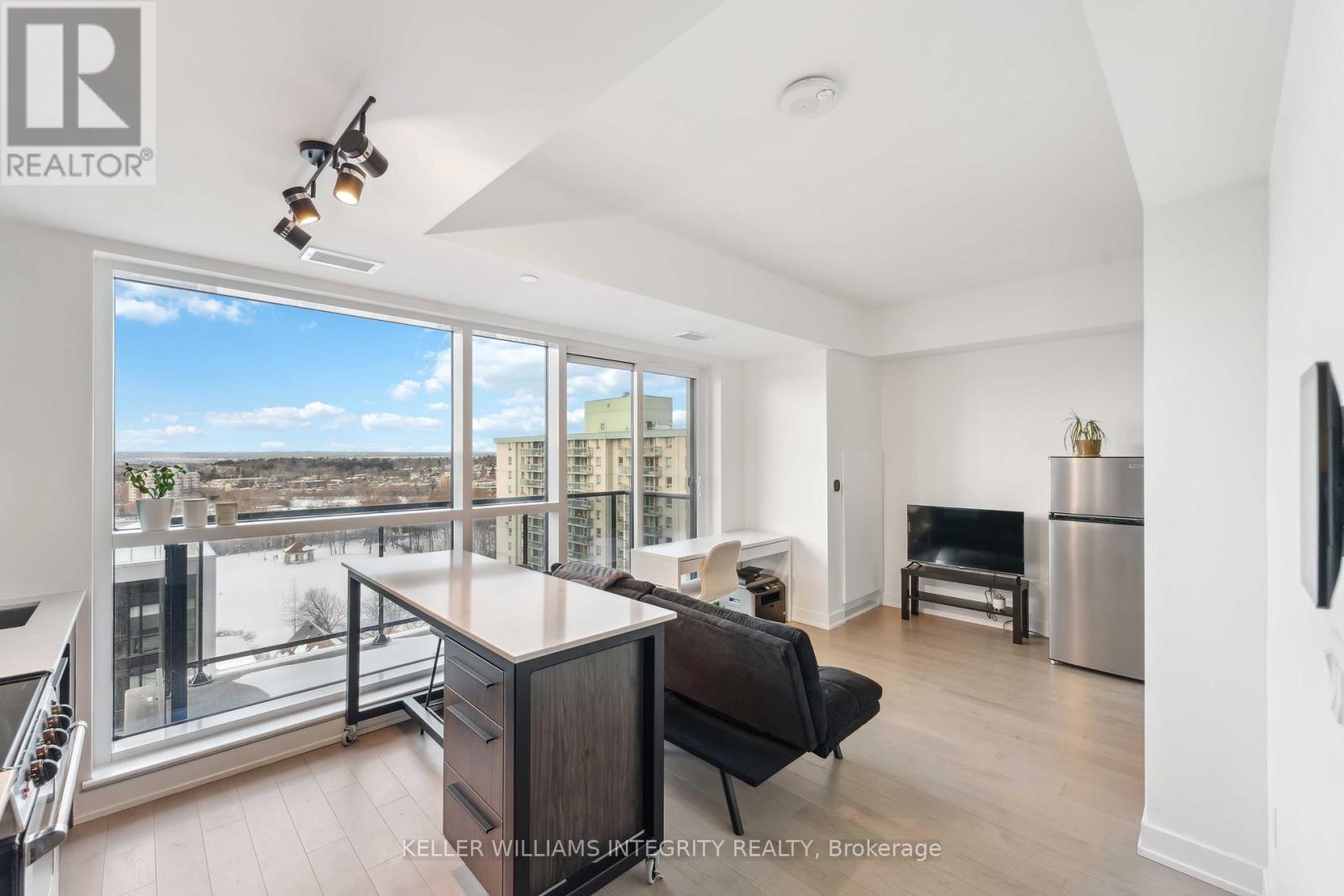 












1106 - 560 RIDEAU STREET

,
Ottawa,




Ontario
K1N0G3

