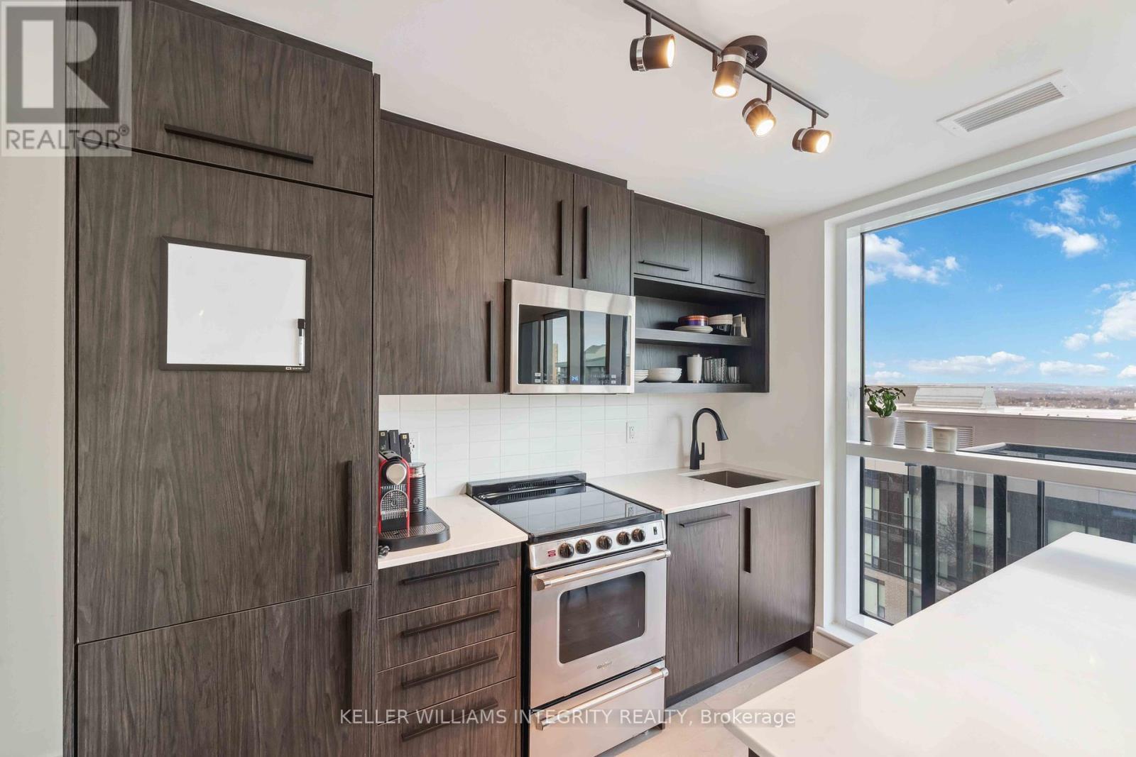 












1106 - 560 RIDEAU STREET

,
Ottawa,




Ontario
K1N0G3


