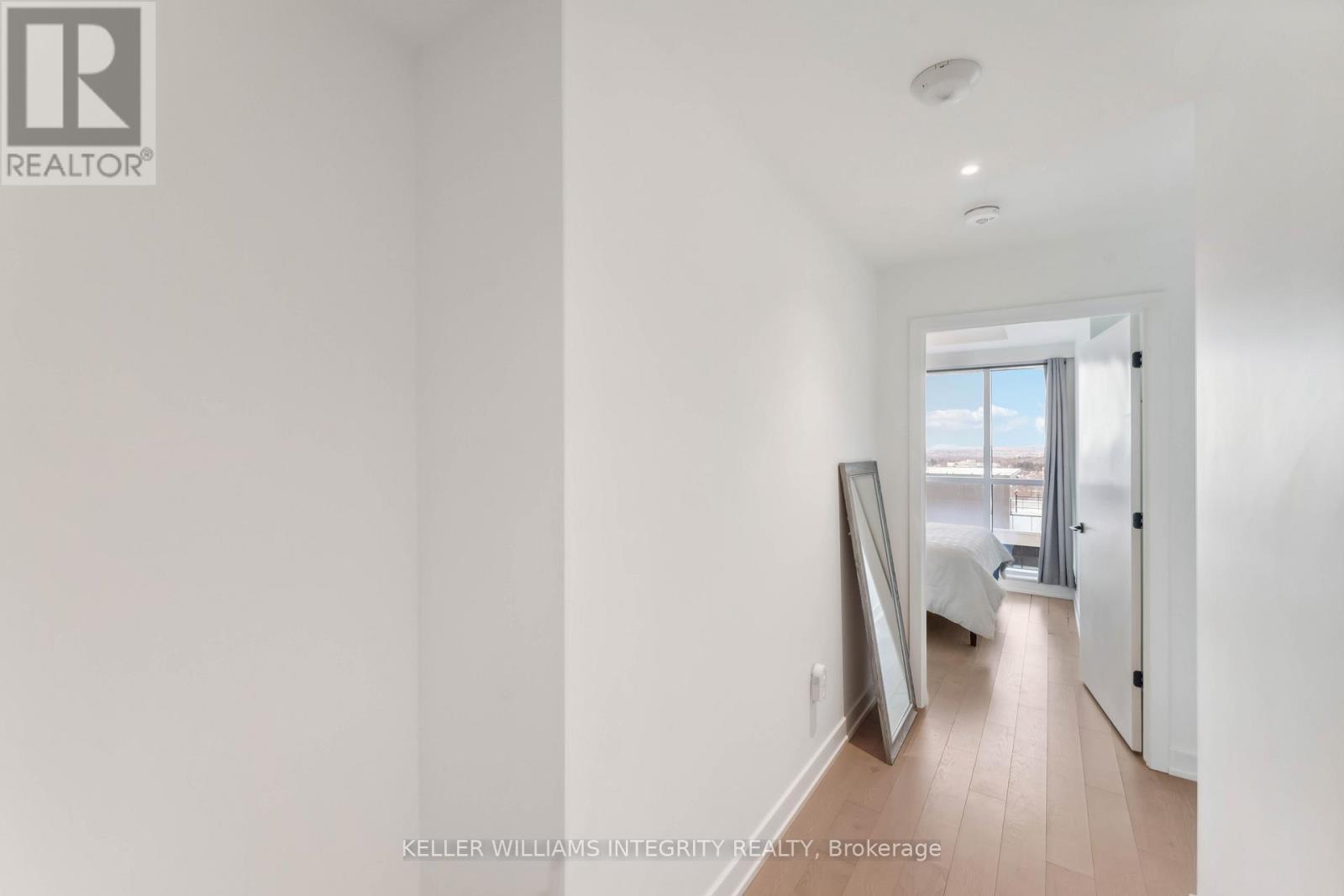 












1106 - 560 RIDEAU STREET

,
Ottawa,




Ontario
K1N0G3

