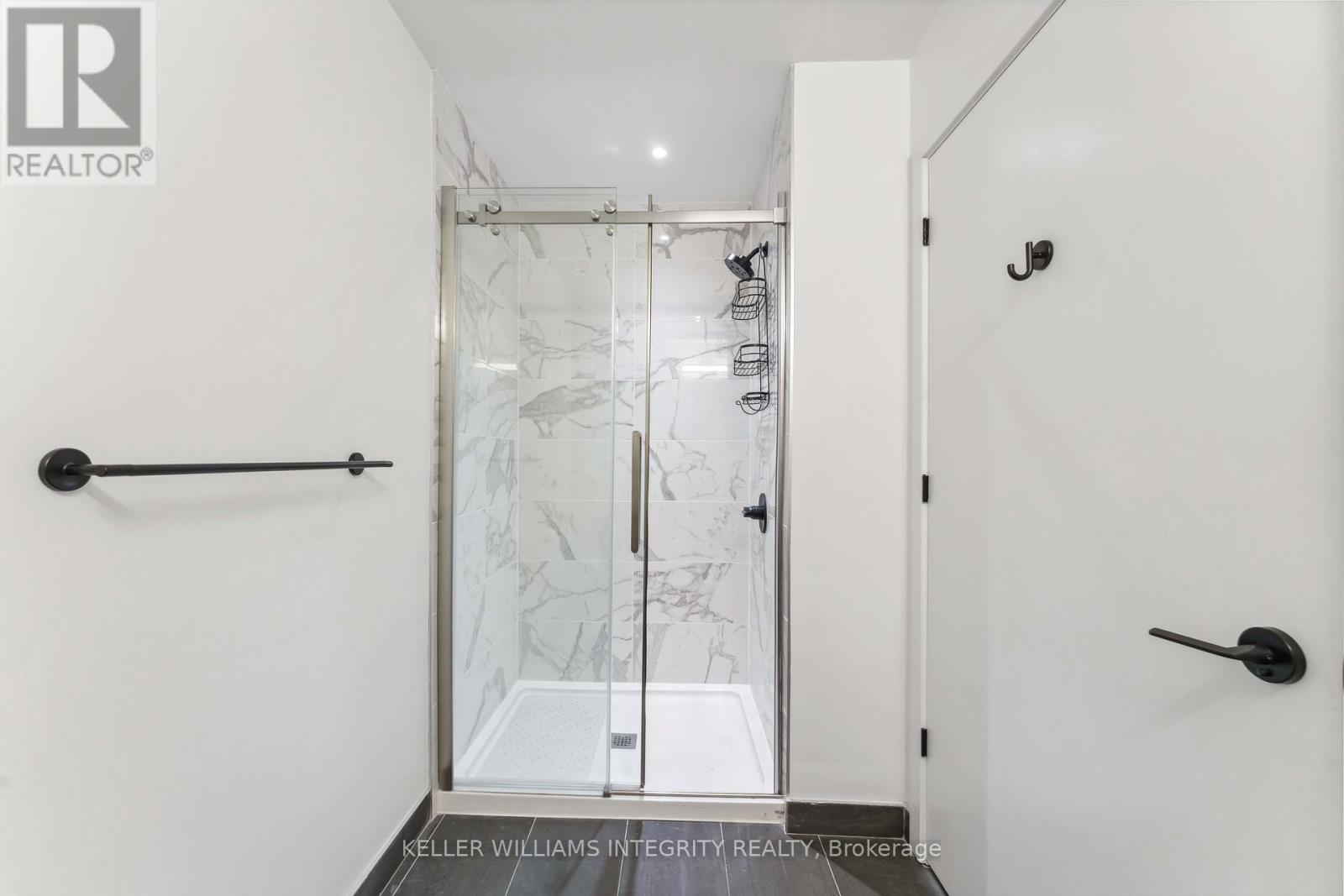 












1106 - 560 RIDEAU STREET

,
Ottawa,




Ontario
K1N0G3

