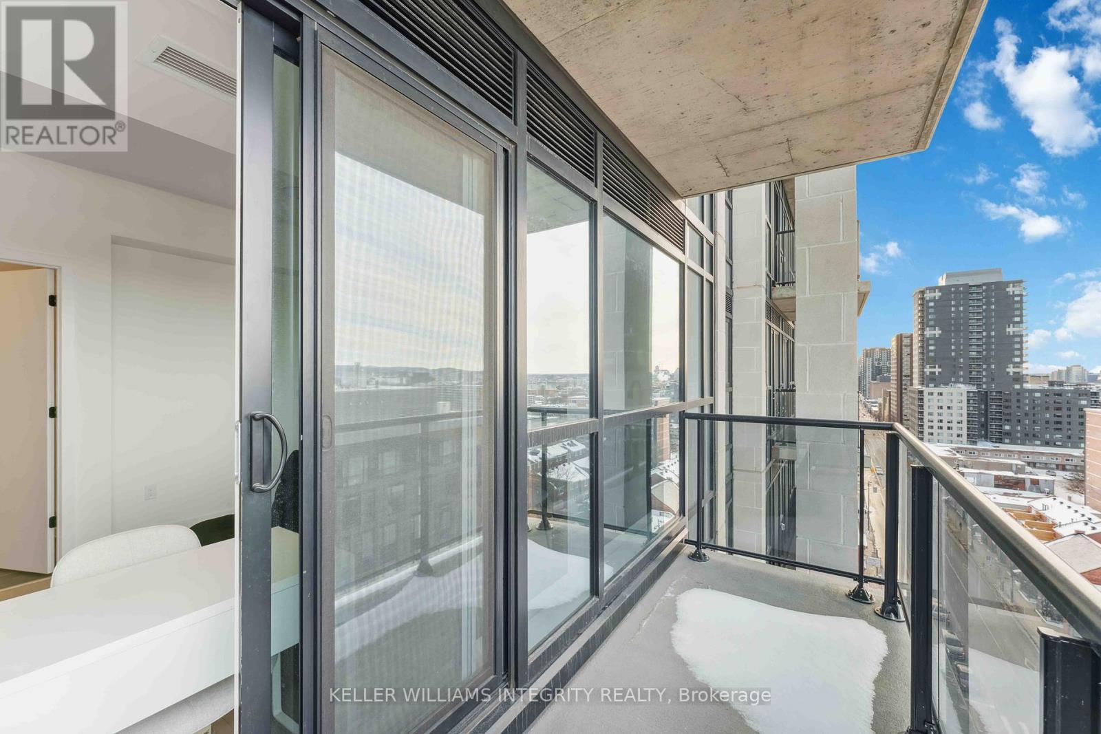 












1106 - 560 RIDEAU STREET

,
Ottawa,




Ontario
K1N0G3

