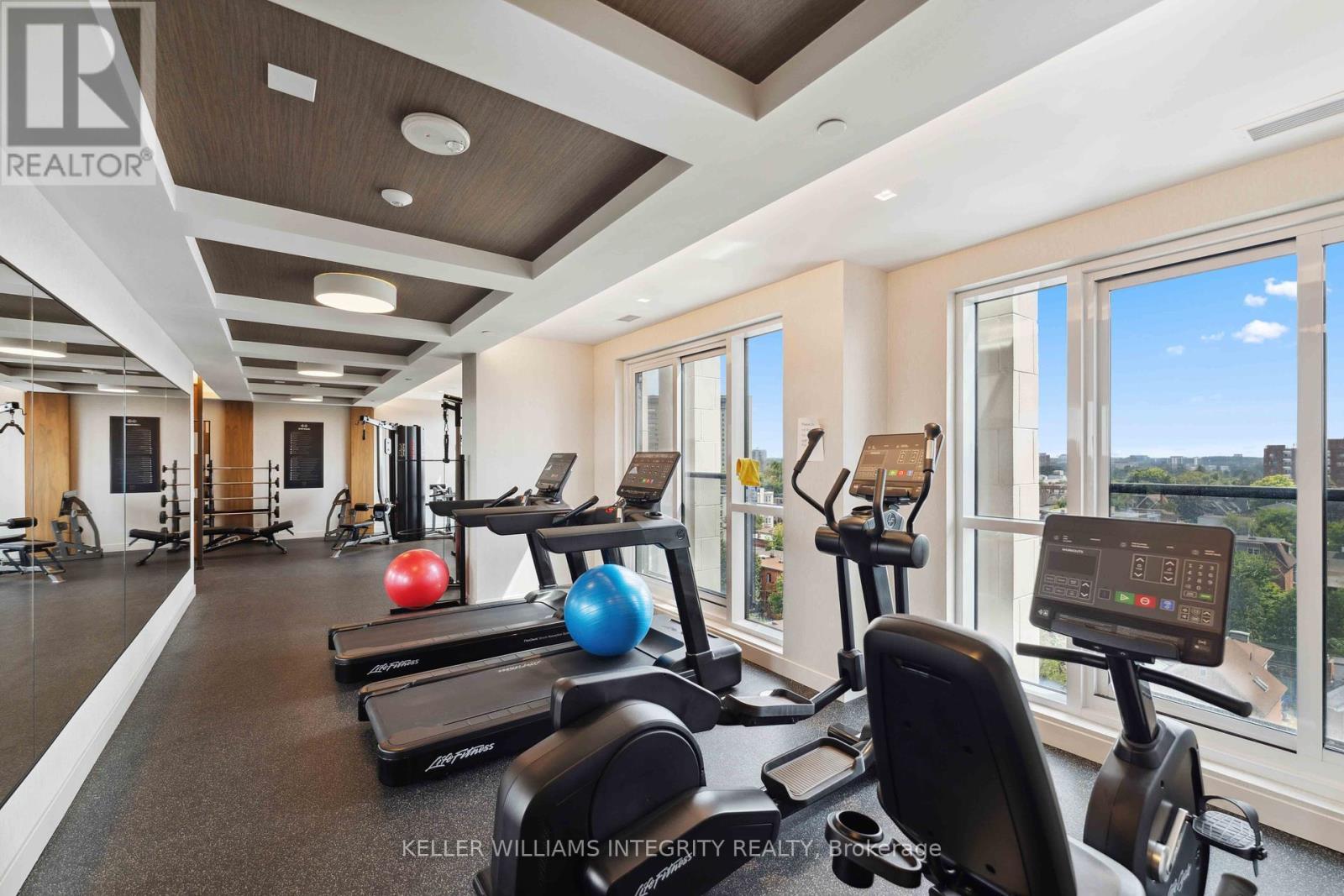












1106 - 560 RIDEAU STREET

,
Ottawa,




Ontario
K1N0G3

