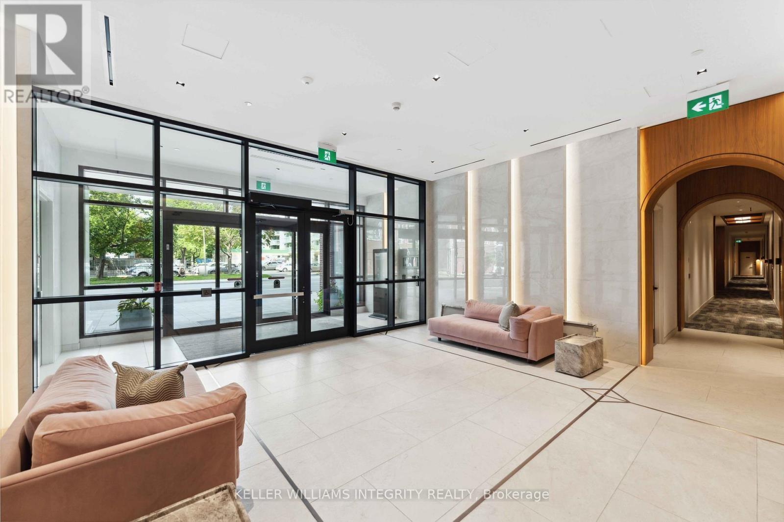 












1106 - 560 RIDEAU STREET

,
Ottawa,




Ontario
K1N0G3

