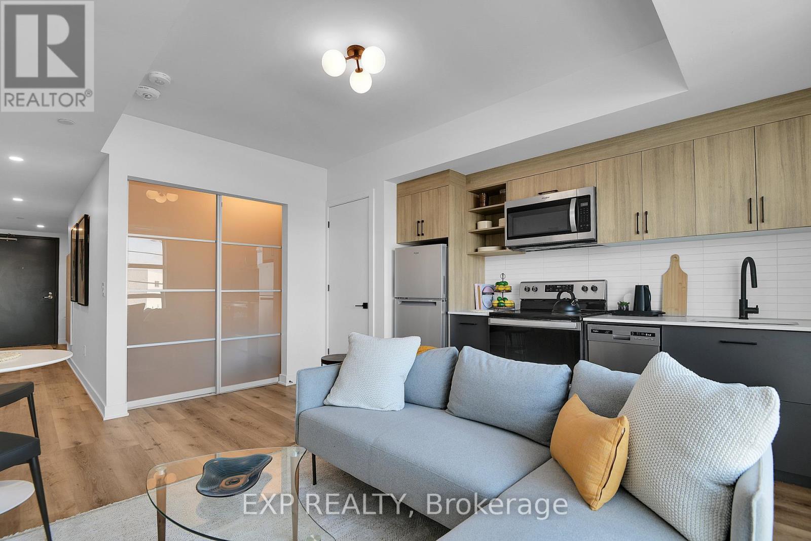












206 - 1155 JOSEPH CYR STREET

,
Ottawa,




Ontario
K1J7T4

