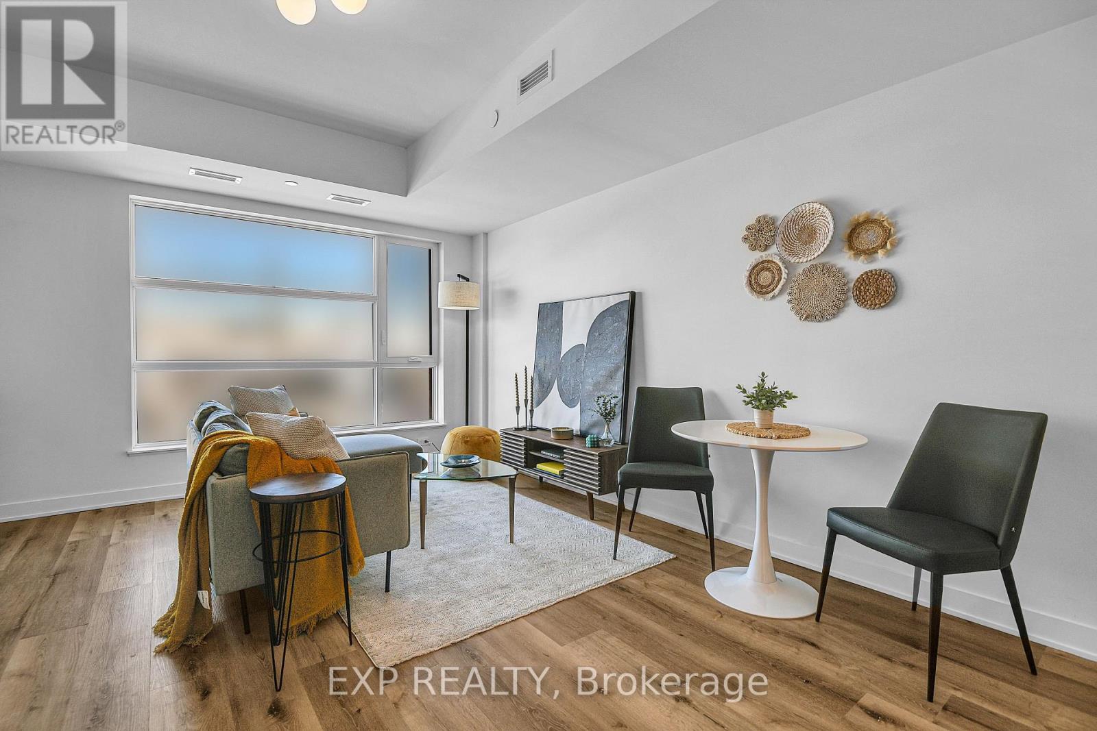 












206 - 1155 JOSEPH CYR STREET

,
Ottawa,




Ontario
K1J7T4

