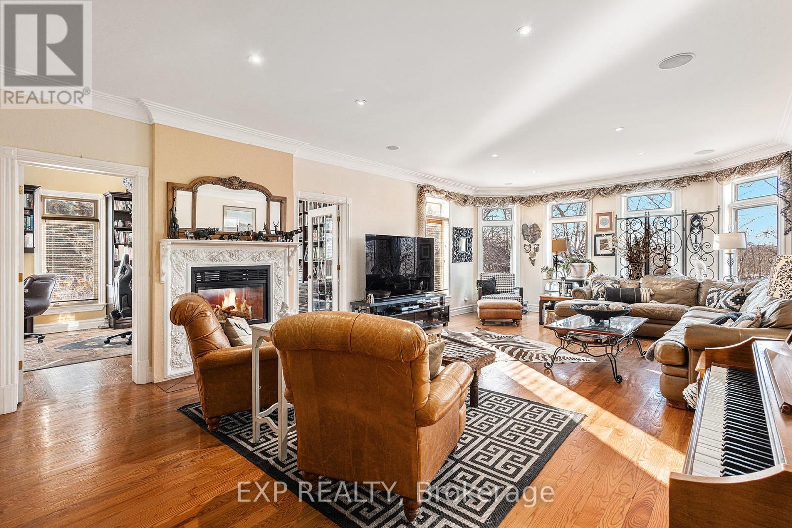 












133 BALMORAL PLACE

,
Ottawa,




Ontario
K1H1B2


