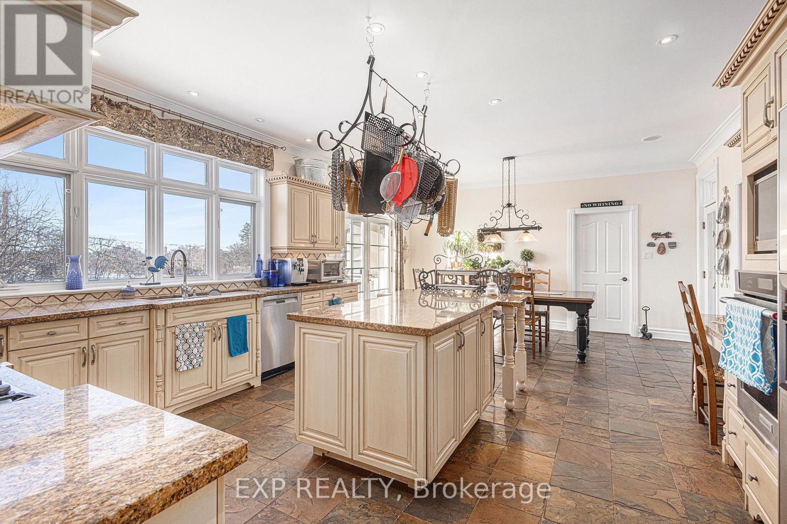 












133 BALMORAL PLACE

,
Ottawa,




Ontario
K1H1B2

