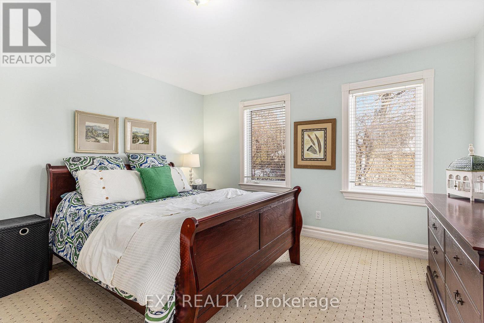 












133 BALMORAL PLACE

,
Ottawa,




Ontario
K1H1B2

