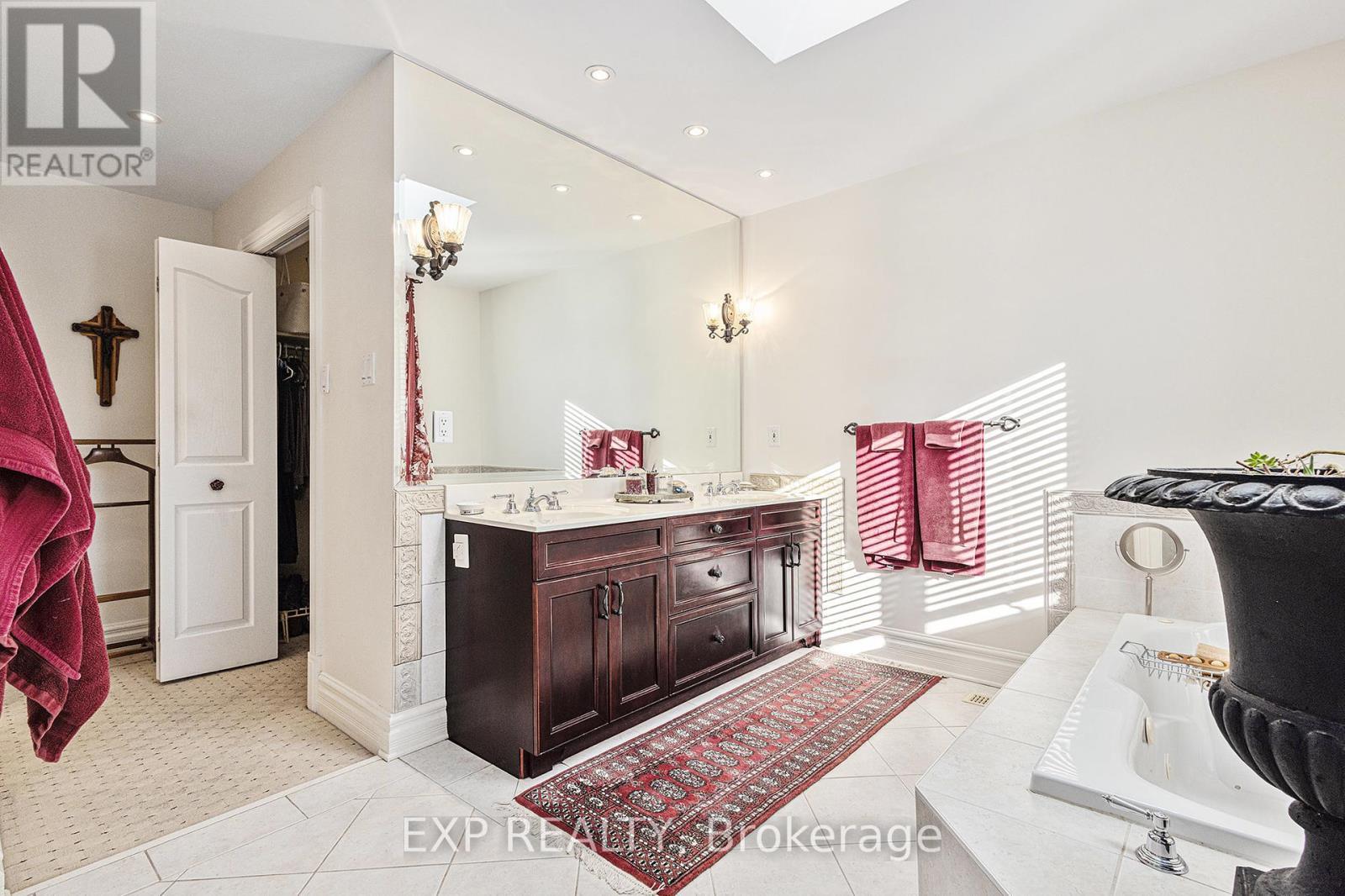 












133 BALMORAL PLACE

,
Ottawa,




Ontario
K1H1B2

